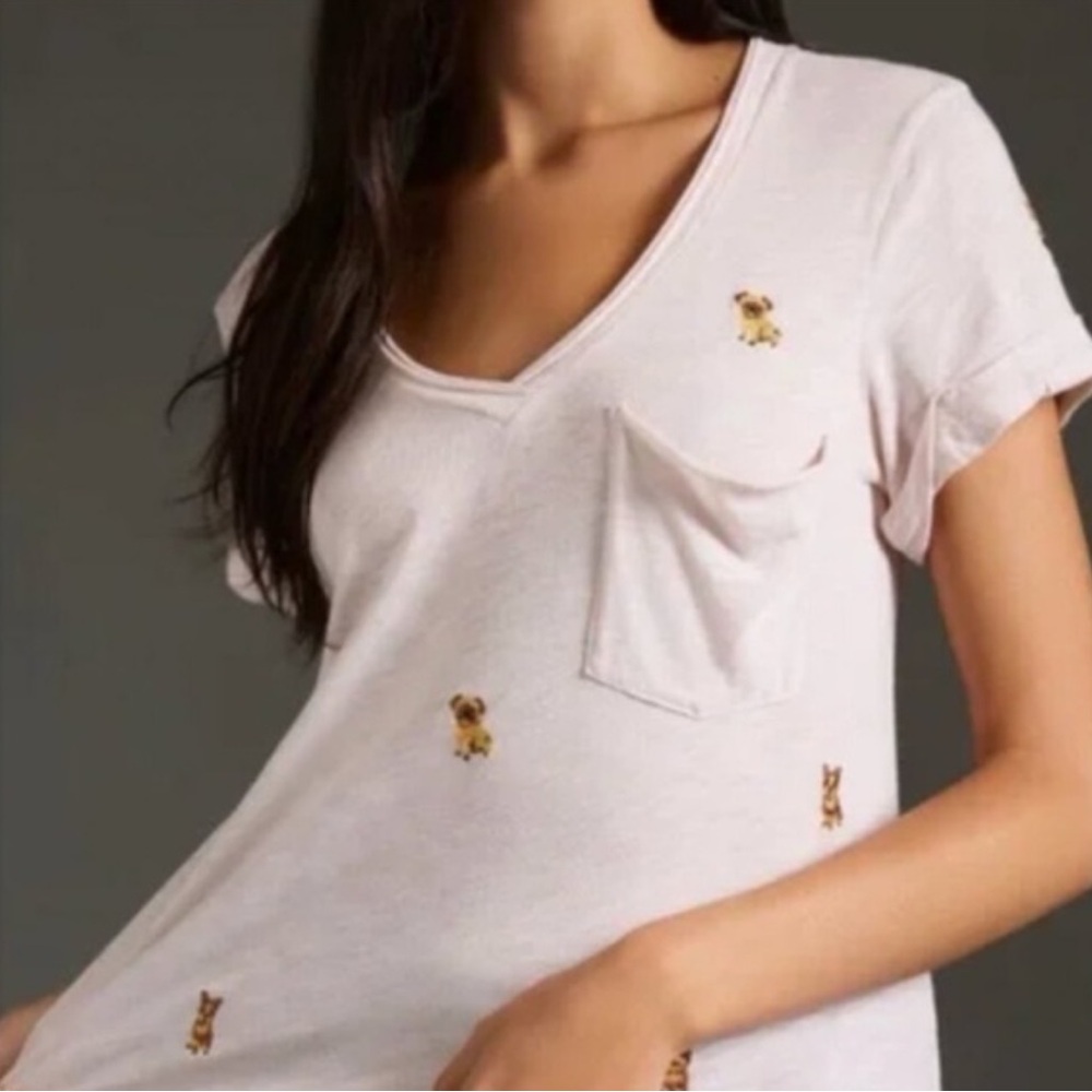 New T.la Anthropology Ivory Cotton Dog Embroidered Pocket Vneck TShirt Womens XS